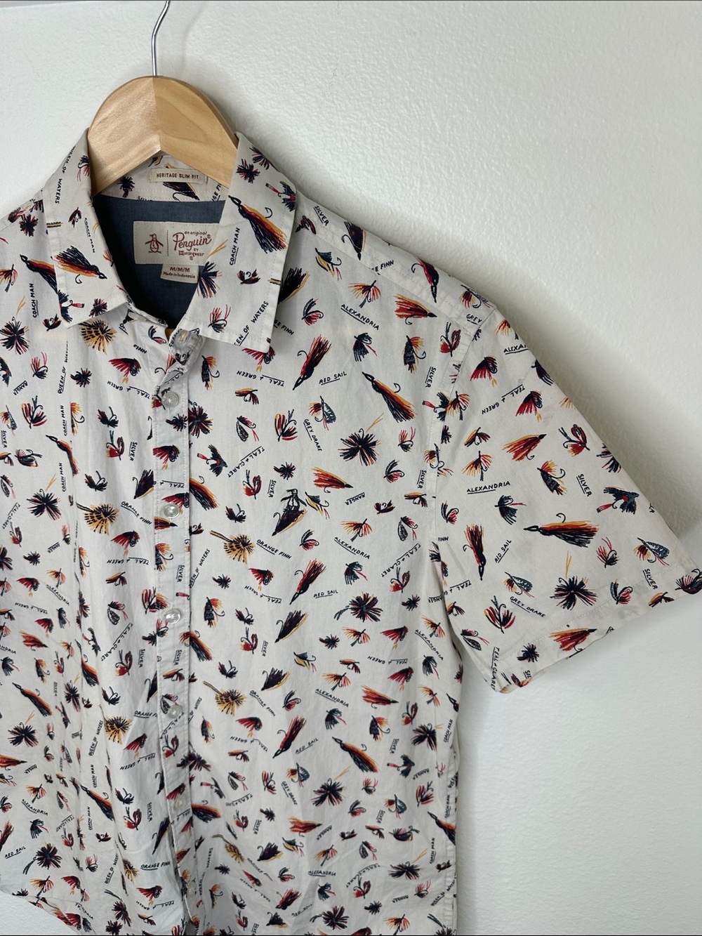 Fly Fishing Shirt- Penguin by Munsingwear Button-Down Slim Fit, Cream, Finn